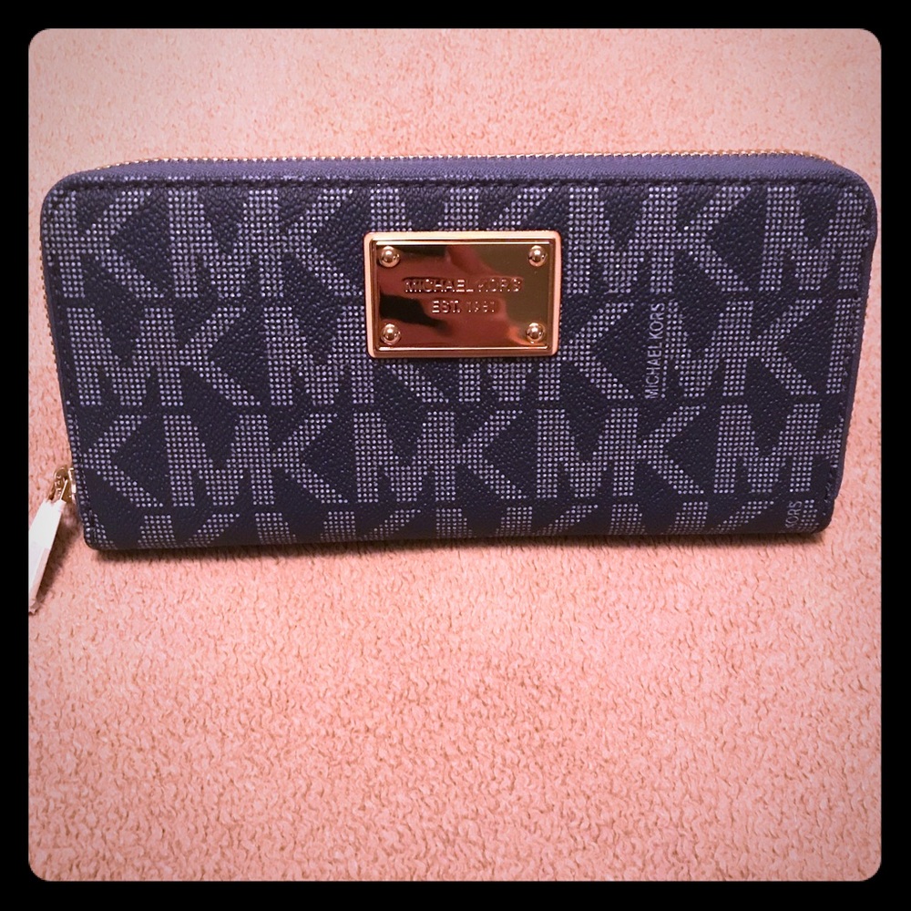 Authentic MK wallet